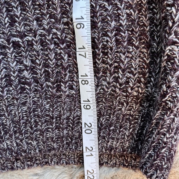 Aritzia | TNA Cashmere/Wool/Angora Blend Sweater Small - Picture 8 of 10